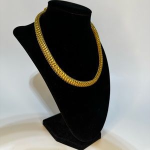 Stunning Golden Fashion Chain Necklace